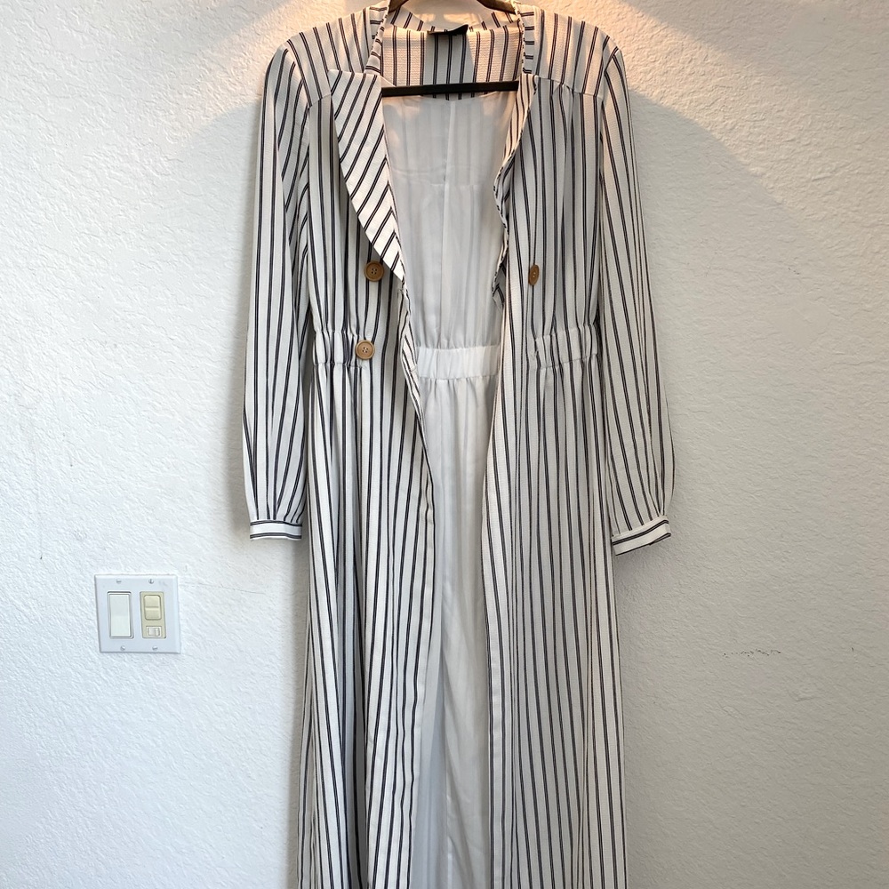 NIGHTWALKER Long Dress or Jacket, size medium, white and navy blue